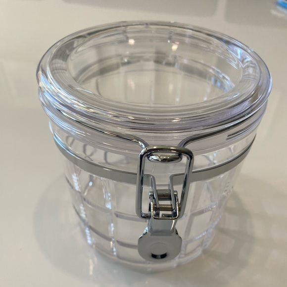 4 Beautiful Empty Cosmetic / Storage Containers - Picture 4 of 12